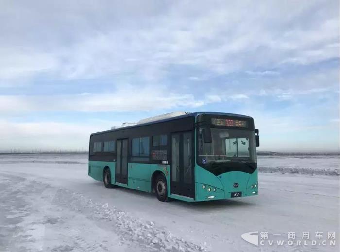 零下50℃！滿載續(xù)航200公里！比亞迪K8輕松征服海拉爾.jpg