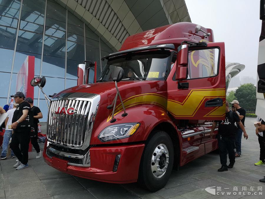江淮格爾發長頭車