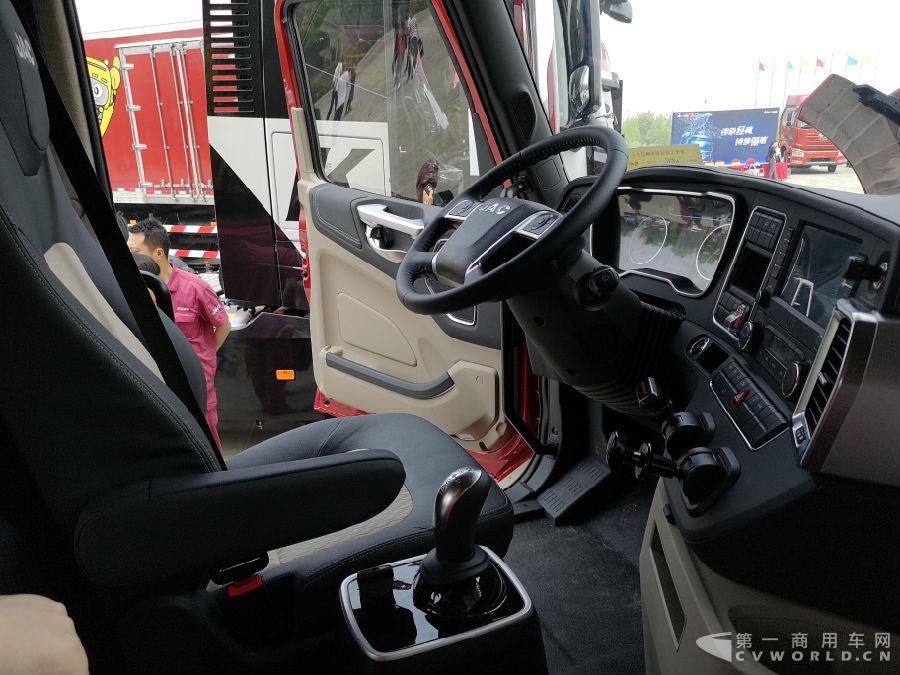 江淮格爾發長頭車