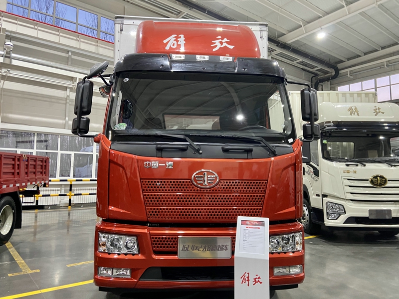 解放J6L 4×2創富版2.0載貨車